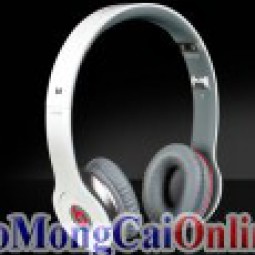 Tai nghe Monster beats. by dr. dre